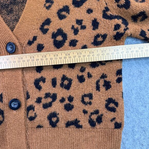Old Navy Women's Oversized XS Leopard Carmel/Black Cardigan - Picture 4 of 8